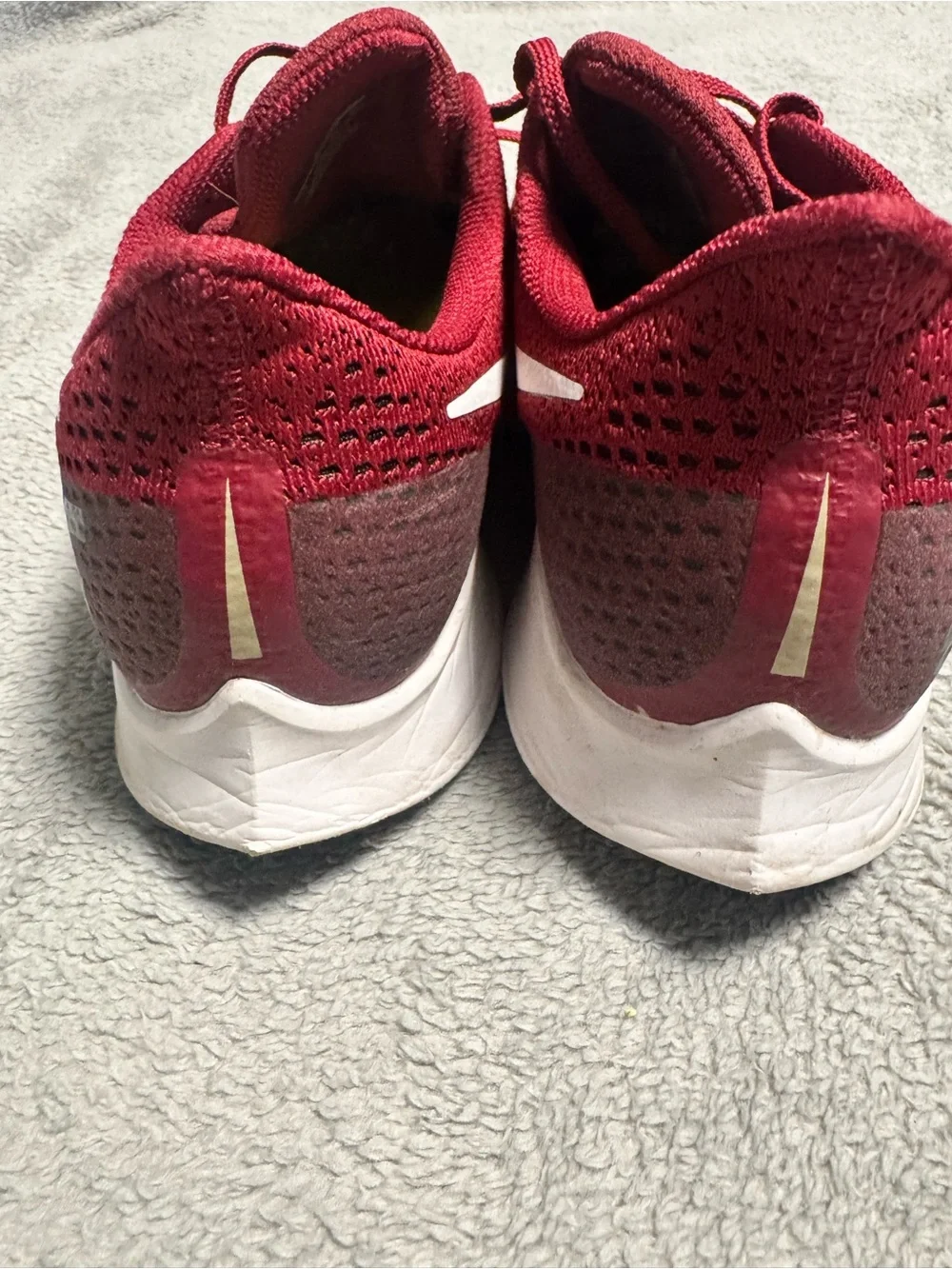 Nike Men’s Zoom Pegasus 35 Running Shoes - Burgundy/Maroon